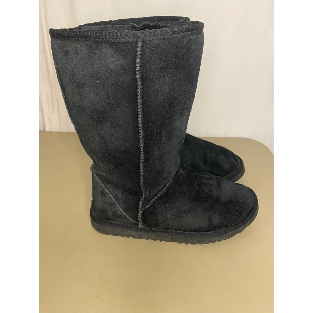 UGG Australia Classic Mid Black Suede Shearling Boots Womens 8 5815